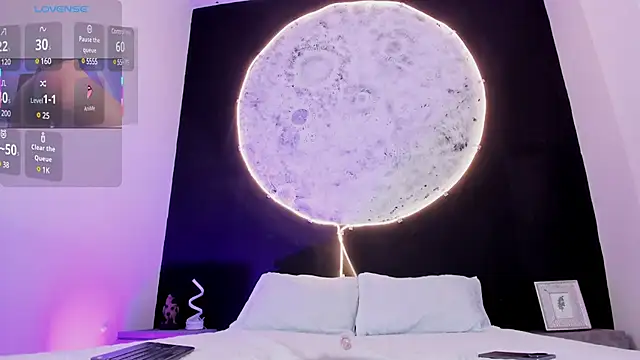 Snapshot of EthaanCox chatting on 03/10/25, 08:56 EthaanCox online show from 03/10/25, 08:56