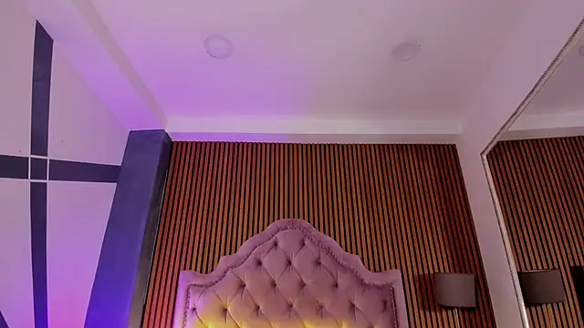 Snapshot of EthaanCox chatting on 09/26/25, 08:29 EthaanCox online show from 09/26/25, 08:29