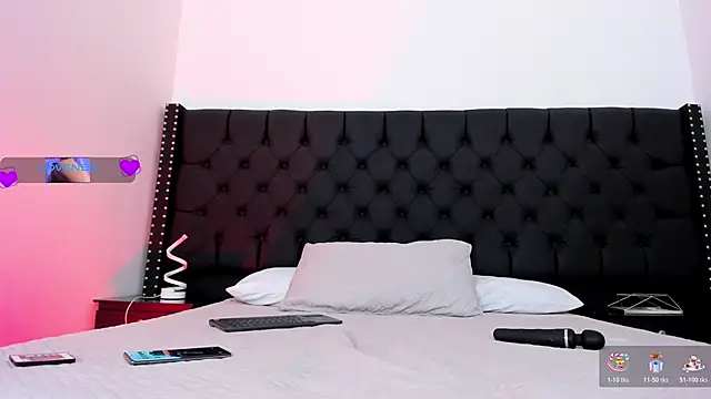 Snapshot of EthaanCox chatting on 10/23/25, 04:50 EthaanCox online show from 10/23/25, 04:50