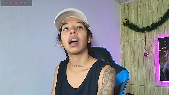 Miss sparkle00 online show from 01/06/26, 08:12