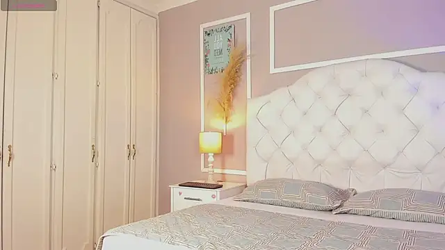 Snapshot of connor_and_angel chatting on 02/25/25, 08:09 connor and angel online show from 02/25/25, 08:09