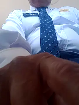 Snapshot of Jinenez chatting on 02/28/25, 04:10 Jinenez online show from 02/28/25, 04:10