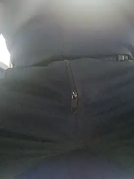 Snapshot of Jinenez chatting on 03/09/25, 05:22 Jinenez online show from 03/09/25, 05:22