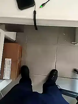 Snapshot of Jinenez chatting on 09/24/25, 02:31 Jinenez online show from 09/24/25, 02:31