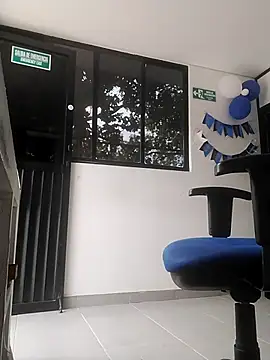 Snapshot of Jinenez chatting on 10/17/25, 02:19 Jinenez online show from 10/17/25, 02:19