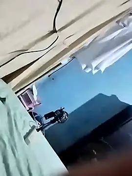 Snapshot of Jinenez chatting on 10/18/25, 02:25 Jinenez online show from 10/18/25, 02:25