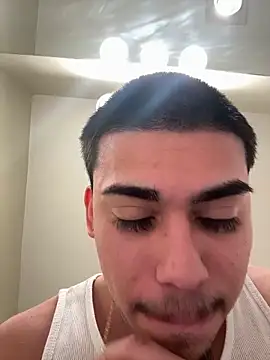 Snapshot of Daddywick chatting on 01/15/25, 06:40 Daddywick online show from 01/15/25, 06:40