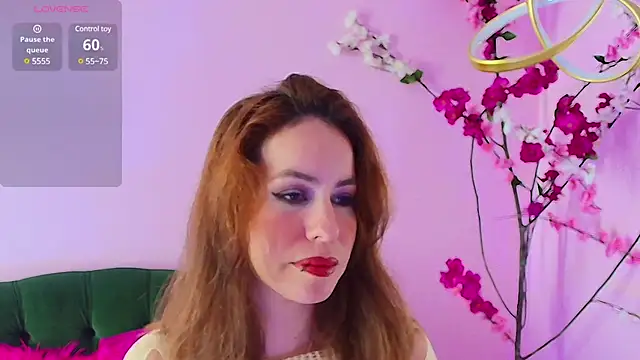 Snapshot of scarlette69 chatting on 03/05/25, 08:00 scarlette69 online show from 03/05/25, 08:00