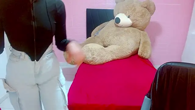 DULCE1609 online show from 03/22/25, 08:26