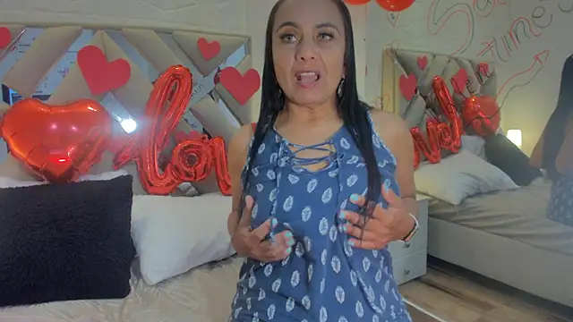 Snapshot of raquell_moore chatting on 02/16/25, 04:10 raquell moore online show from 02/16/25, 04:10