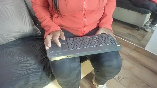 raquell moore online show from 02/09/26, 12:53