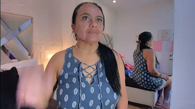 Snapshot of raquell_moore chatting on 03/19/26, 12:31 raquell moore online show from 03/19/26, 12:31