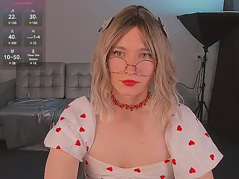 Snapshot of foxy_jpg chatting on 01/30/25, 12:07 foxy jpg online show from 01/30/25, 12:07