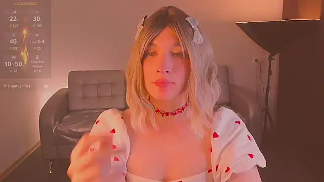 Snapshot of foxy_jpg chatting on 02/11/25, 10:39 foxy jpg online show from 02/11/25, 10:39