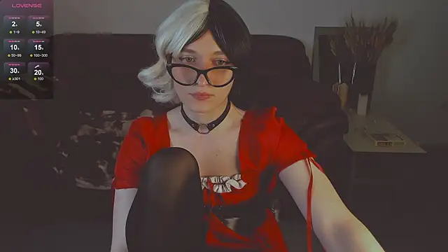 Snapshot of foxy_jpg chatting on 03/03/25, 11:24 foxy jpg online show from 03/03/25, 11:24