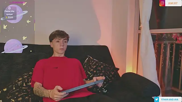 ethan and ava online show from 12/20/25, 01:34