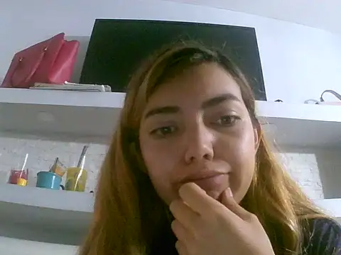 Snapshot of VittoriaTaylor chatting on 03/20/26, 05:51 VittoriaTaylor online show from 03/20/26, 05:51