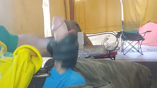 Snapshot of bwcbeat83 chatting on 04/22/26, 01:08 bwcbeat83 online show from 04/22/26, 01:08