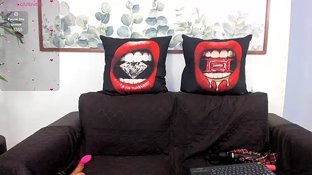 Snapshot of NicolettaLima chatting on 03/14/25, 08:17 NicolettaLima online show from 03/14/25, 08:17