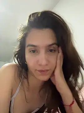 Snapshot of Bella_still chatting on 04/03/26, 01:36 Bella still online show from 04/03/26, 01:36