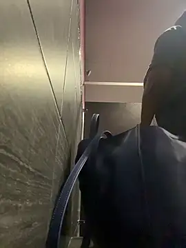 Snapshot of xoxoHotCoCo chatting on 03/16/26, 01:37 xoxoHotCoCo online show from 03/16/26, 01:37