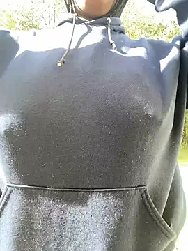 Snapshot of xoxoHotCoCo chatting on 04/06/26, 02:29 xoxoHotCoCo online show from 04/06/26, 02:29