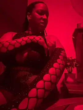 Snapshot of xoxoHotCoCo chatting on 04/19/26, 01:49 xoxoHotCoCo online show from 04/19/26, 01:49