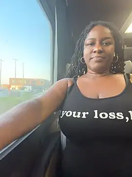 xoxoHotCoCo online show from 07/16/26, 12:16