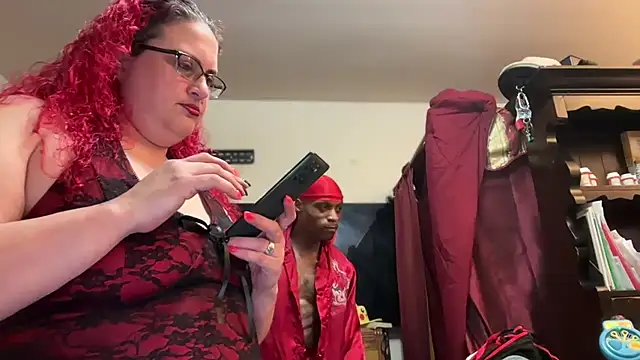 Snapshot of assntitz333 chatting on 04/19/26, 04:56 assntitz333 online show from 04/19/26, 04:56