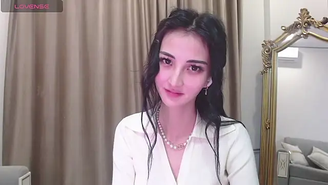 Snapshot of newfrommacau chatting on 10/15/25, 03:23 newfrommacau online show from 10/15/25, 03:23