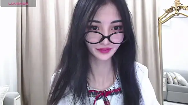 Snapshot of newfrommacau chatting on 10/19/25, 12:28 newfrommacau online show from 10/19/25, 12:28