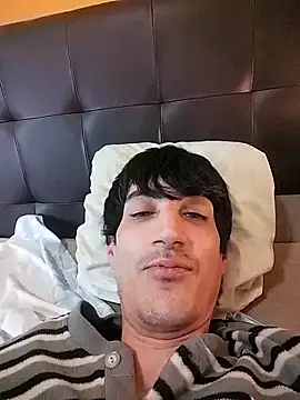 Snapshot of moutt99 chatting on 01/19/25, 11:34 moutt99 online show from 01/19/25, 11:34