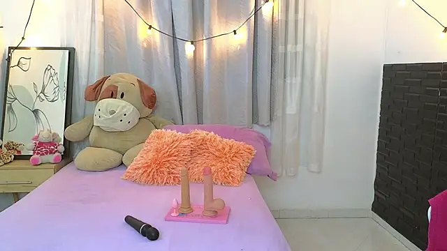 SERAFINA  online show from 10/21/25, 01:23