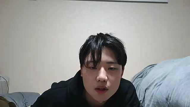 Snapshot of nunnun00 chatting on 02/25/25, 12:24 nunnun00 online show from 02/25/25, 12:24