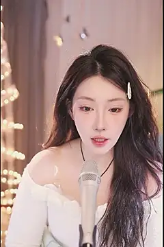 Dou-Dou-er online show from 03/07/25, 04:02