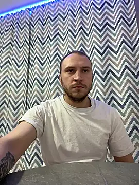 Snapshot of _XxX-XxX_ chatting on 01/20/25, 12:46  XxX-XxX  online show from 01/20/25, 12:46