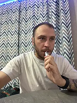 Snapshot of _XxX-XxX_ chatting on 01/20/25, 10:59  XxX-XxX  online show from 01/20/25, 10:59