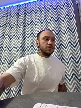 Snapshot of _XxX-XxX_ chatting on 01/21/25, 10:19  XxX-XxX  online show from 01/21/25, 10:19