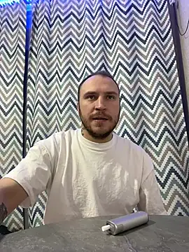 Snapshot of _XxX-XxX_ chatting on 01/22/25, 06:52  XxX-XxX  online show from 01/22/25, 06:52