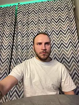 Snapshot of _XxX-XxX_ chatting on 01/30/25, 12:18  XxX-XxX  online show from 01/30/25, 12:18