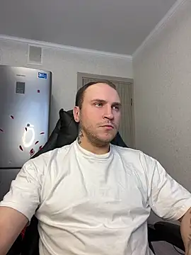 Snapshot of _XxX-XxX_ chatting on 02/10/25, 08:42  XxX-XxX  online show from 02/10/25, 08:42