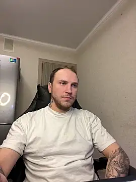 Snapshot of _XxX-XxX_ chatting on 02/15/25, 08:11  XxX-XxX  online show from 02/15/25, 08:11