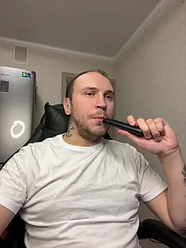 Snapshot of _XxX-XxX_ chatting on 02/16/25, 10:54  XxX-XxX  online show from 02/16/25, 10:54