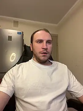 Snapshot of _XxX-XxX_ chatting on 02/18/25, 09:53  XxX-XxX  online show from 02/18/25, 09:53