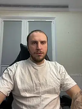 Snapshot of _XxX-XxX_ chatting on 02/28/25, 12:21  XxX-XxX  online show from 02/28/25, 12:21