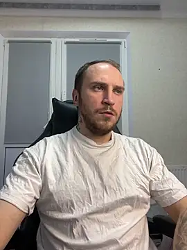 Snapshot of _XxX-XxX_ chatting on 02/28/25, 03:26  XxX-XxX  online show from 02/28/25, 03:26