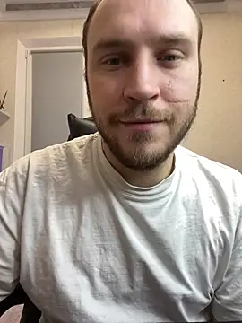 Snapshot of _XxX-XxX_ chatting on 03/04/25, 12:18  XxX-XxX  online show from 03/04/25, 12:18