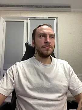 Snapshot of _XxX-XxX_ chatting on 03/05/25, 10:10  XxX-XxX  online show from 03/05/25, 10:10