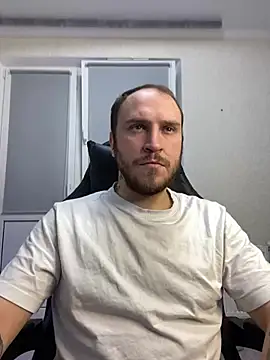 Snapshot of _XxX-XxX_ chatting on 03/09/25, 05:06  XxX-XxX  online show from 03/09/25, 05:06