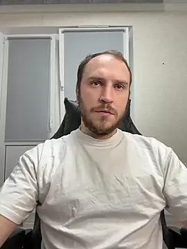 Snapshot of _XxX-XxX_ chatting on 03/19/25, 12:26  XxX-XxX  online show from 03/19/25, 12:26